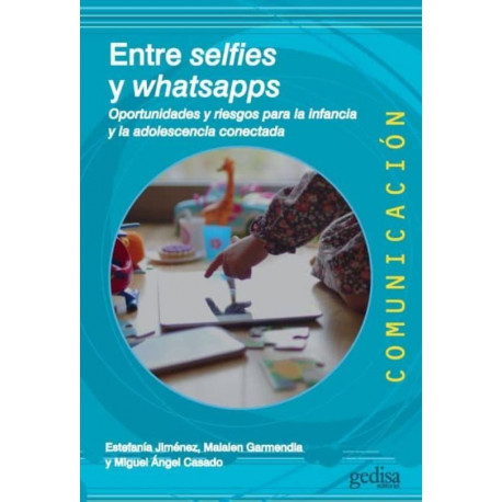 ENTRE SELFIES Y WHATSAPPS